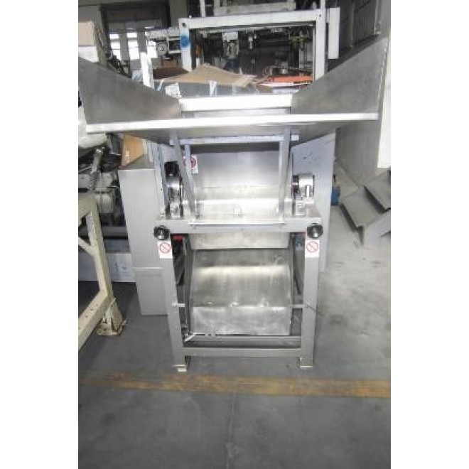 DENOCCIOLATRICE INOX CON TELAIO FERRO DENOCCIOLATRICE INOX CON TELAIO FERRO