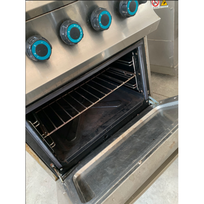 CUCINA 4 GAS CON FORNO marca MBM