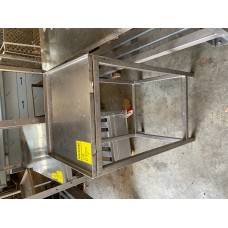 TAVOLINO IN ACCIAIO INOX
